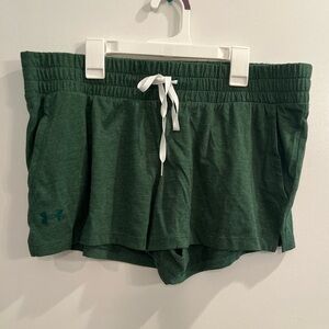 Under Armour Women's Green Shorts, new!